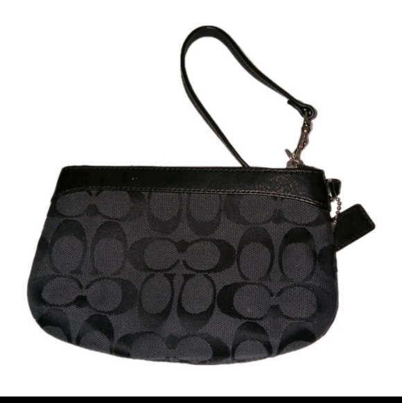 FINAL PRICE!!!!!  Coach Black Canvas Signature Wristlet - Picture 3 of 7